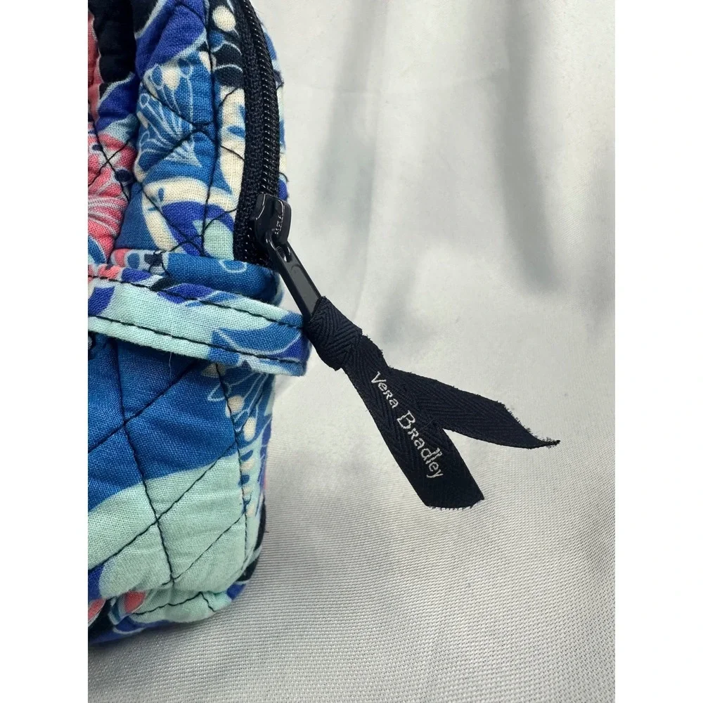 Vera Bradley Light Weight Make Up Bag